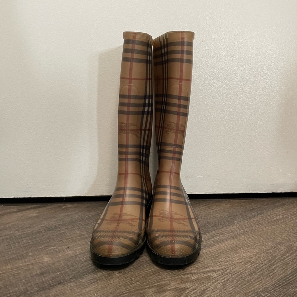 Burberry l Rain Boots l Sz 39